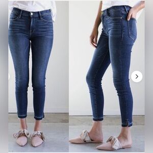 Frame Denim Le High Side Slit Skinny Jeans in Ferdinand